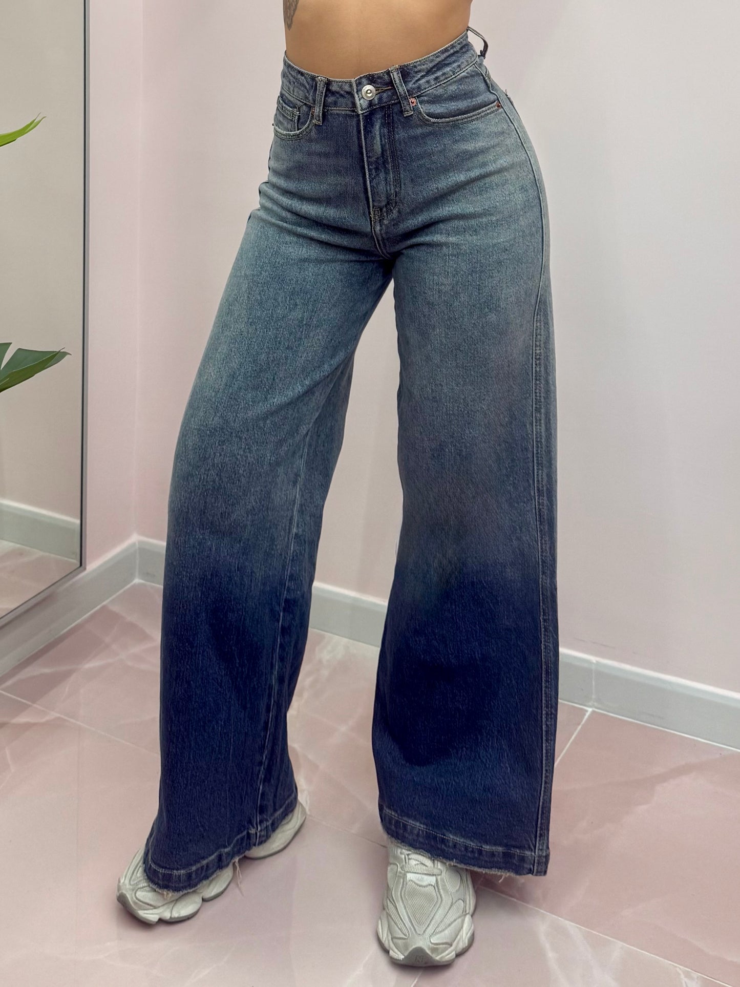 DENIM SFUMATURE DI BLU