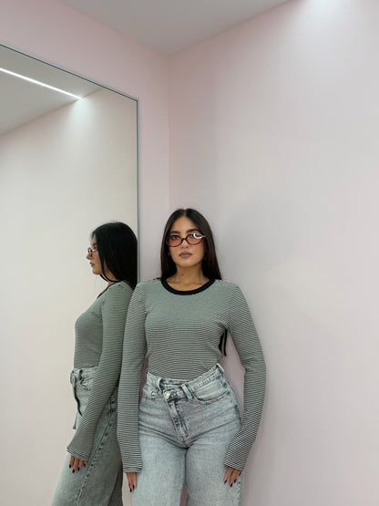 Maglia “Righe scollo tondo”