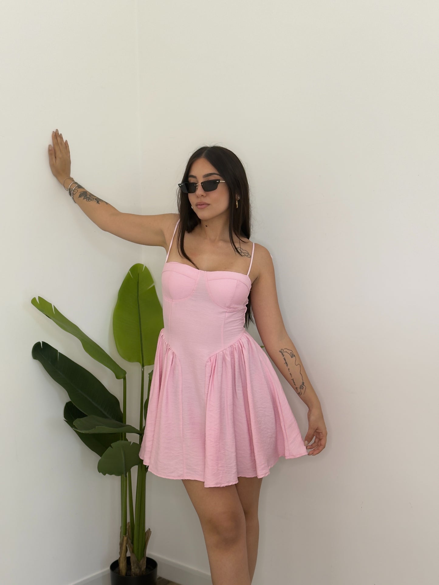 DRESS DOLLY